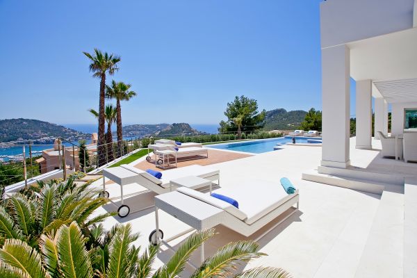 Are you considering moving to Mallorca? Instead of just thinking about it, come and live your dream!